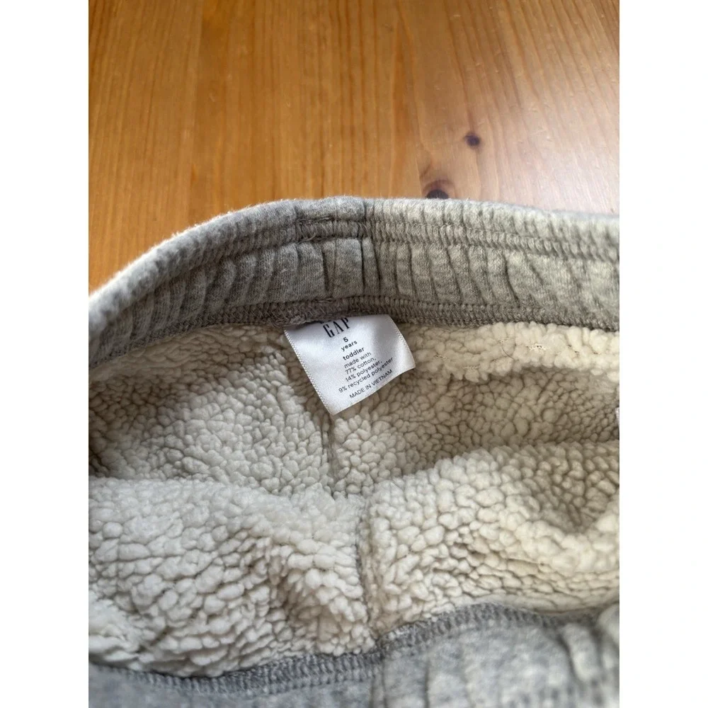 GAP Kids Soft‎ Sherpa Lined Joggers & Full Zip Hoodie Set Size 4/5